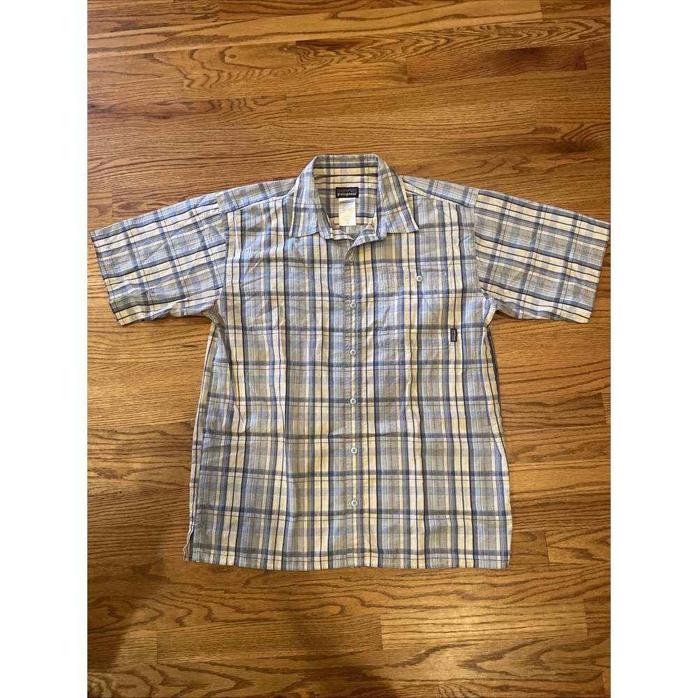 Patagonia Men's Short Sleeve Seersucker Shirt Organic Cotton Blue Plaid Medium
